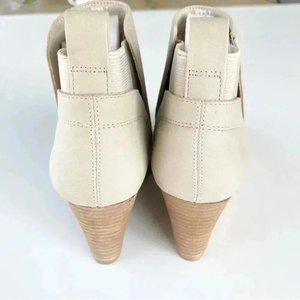 DV by Dolce Vita Vegan Leather Gerdy Ankle Wedge Bootie Size 7 NWOB